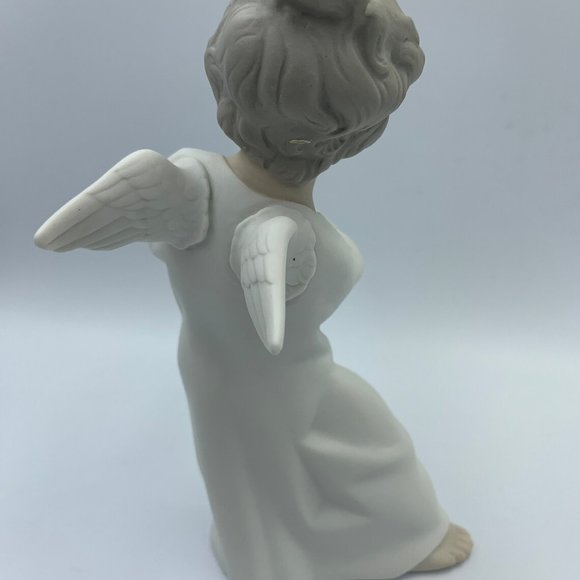 Lladro 4540 Angel with Flute Matte Finish - Picture 4 of 6